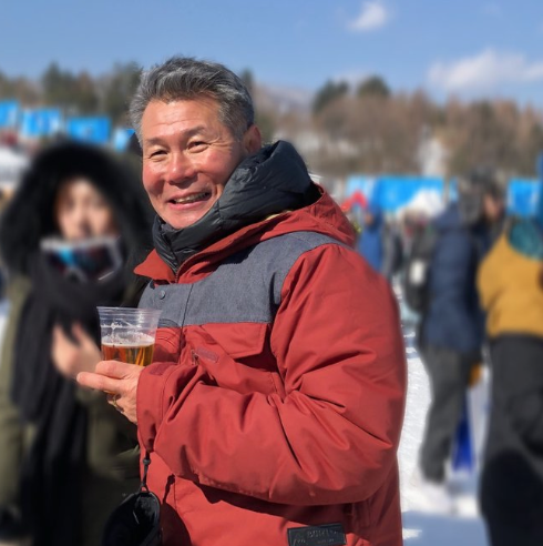 AC CHLOE KIM DAD