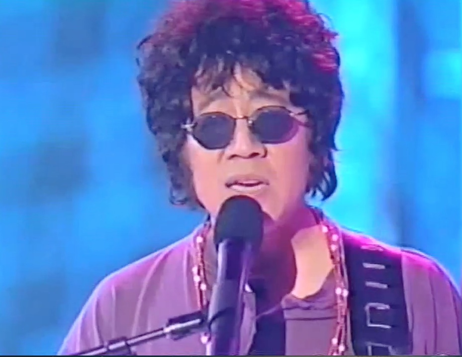 BEN AS BOB DYLAN